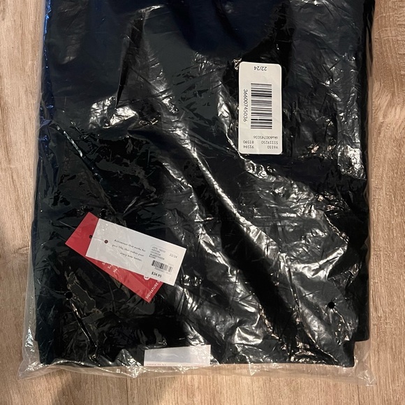 LIVI Smoothing Control Tech Yoga Pant- 2 pairs
Sz. 22/24W - Picture 3 of 3